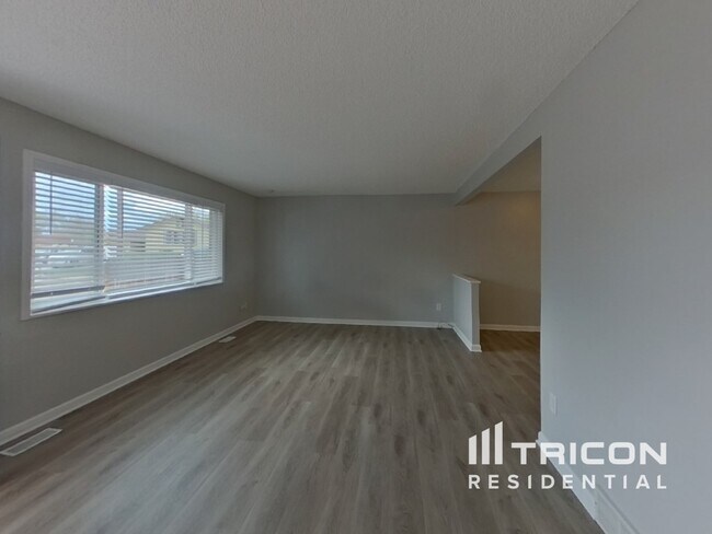 Building Photo - 7025 Loveland Terrace