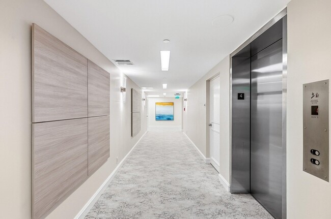 Building Photo - 2727 S Ocean Blvd