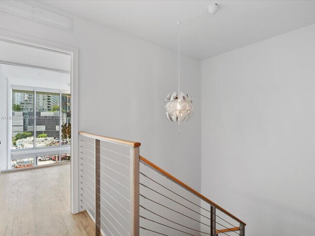 Foto del edificio - 92 SW 3rd St