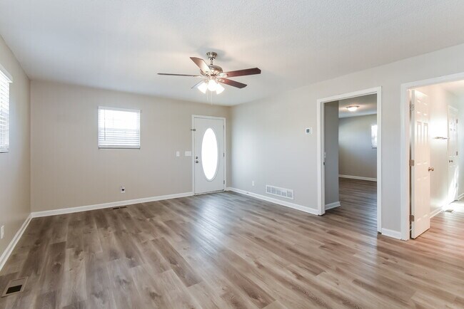 Foto del edificio - 1146 Little Vine Church Rd