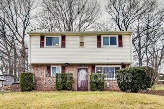 Building Photo - 7422 Parkwood St