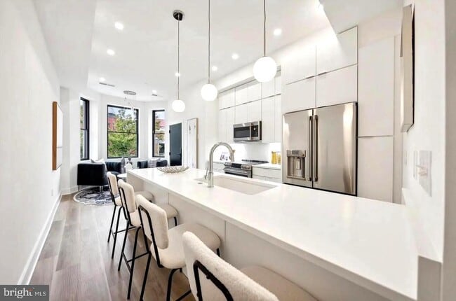 Building Photo - 2015 13th St NW