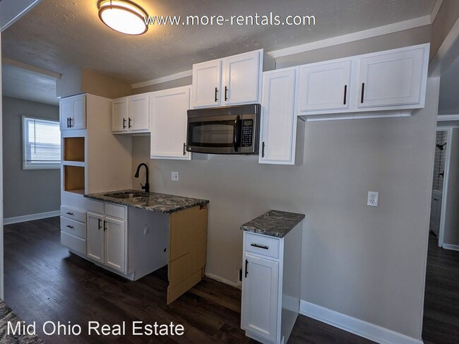 Building Photo - 3 br, 1 bath House - 1028 South Hampton