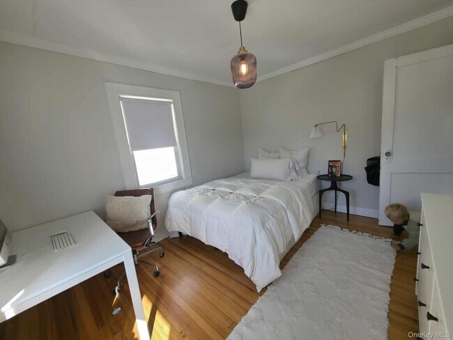 Foto del edificio - 18 Webster Ave