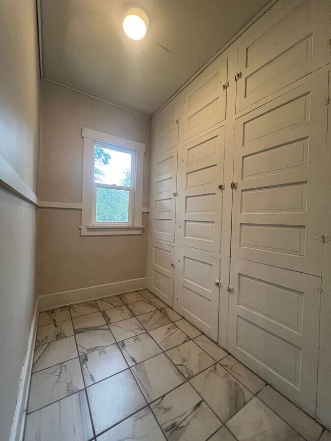 Foto del edificio - 915 5th Ave N