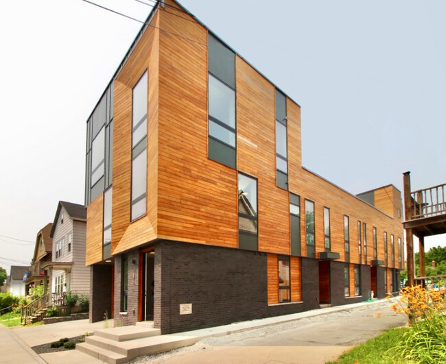 Building Photo - 1813 N Arlington Pl