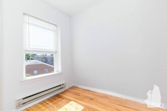Building Photo - 4515 Malden St
