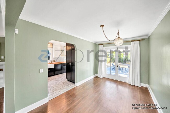 Foto del edificio - 824 Patterson Ave