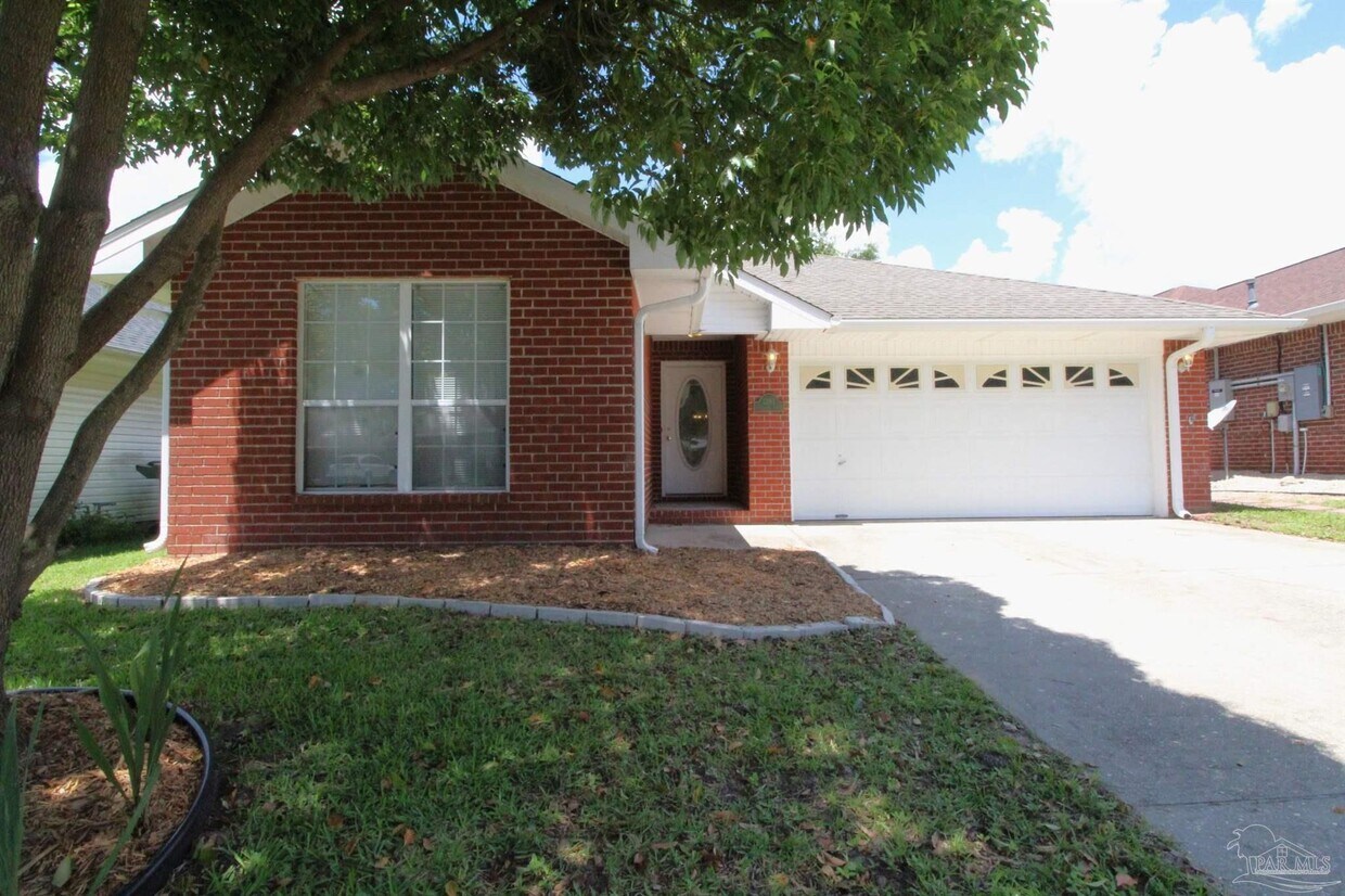 Foto principal - 1261 Greystone Ln