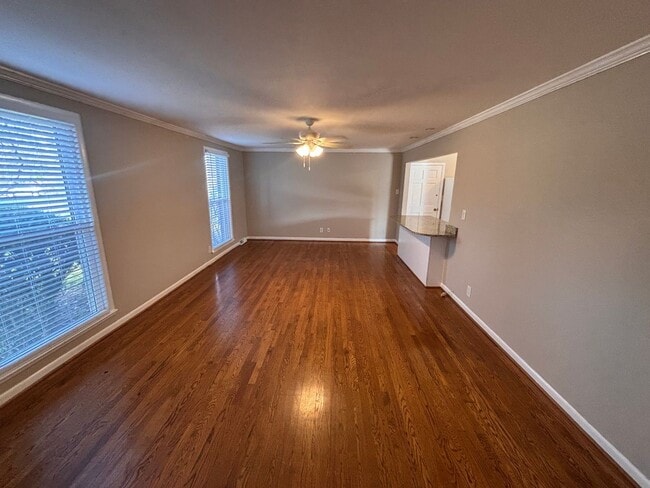 Building Photo - 6325 Percy Dr