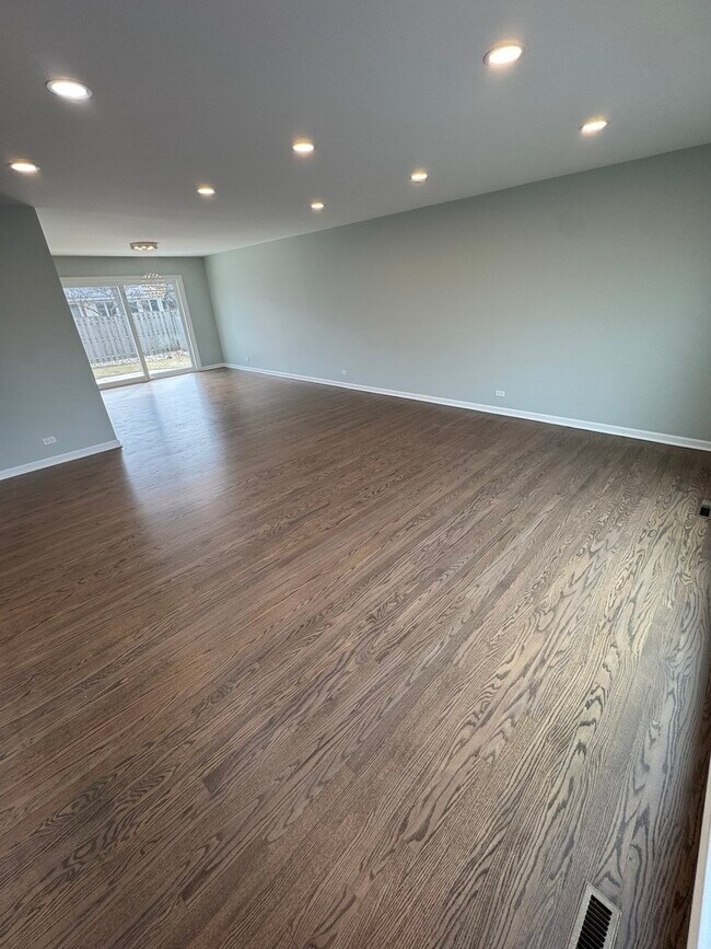 Foto del edificio - 1705 Central Ave