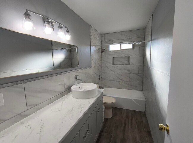 Foto del edificio - Cute 3 bedroom 2 bath Home AVAILABLE SOON!