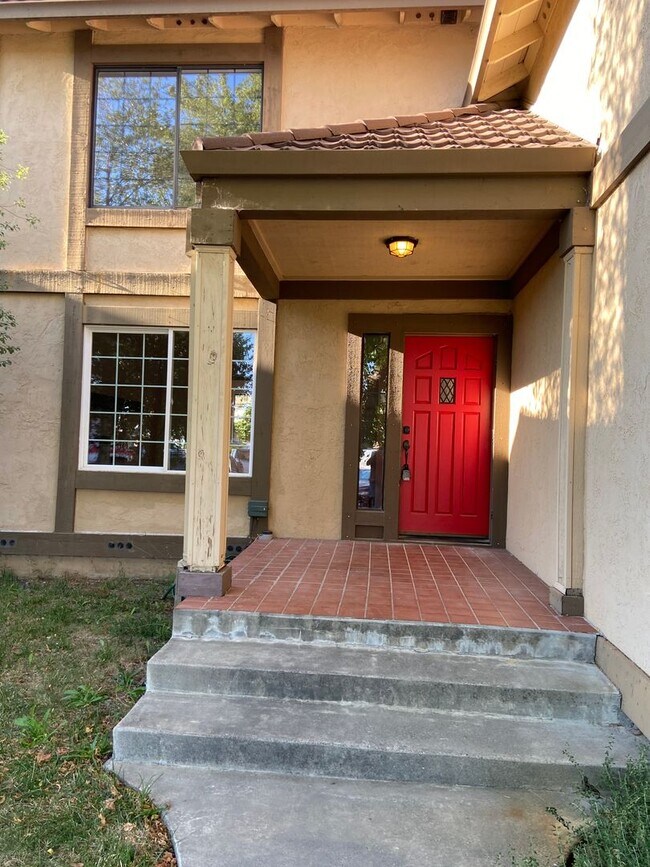 Building Photo - 1725 Tampico Ct