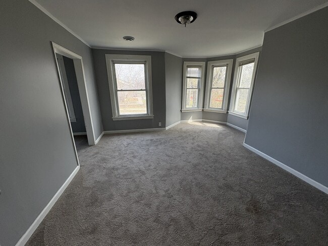 Building Photo - 2811 N Lyndale Ave