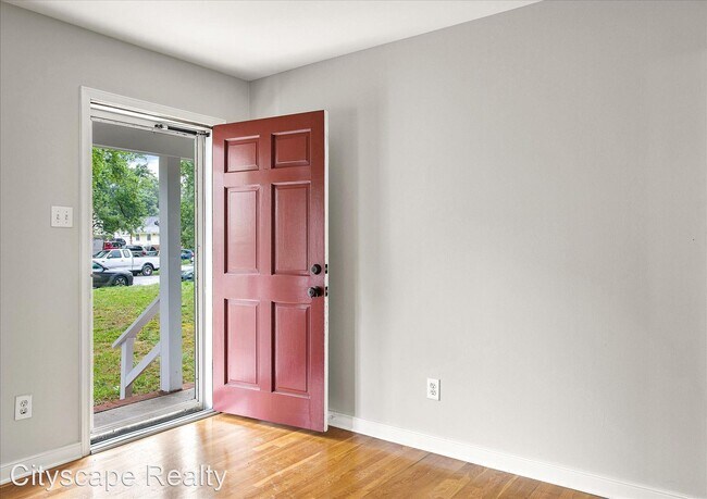 Foto del edificio - 3 br, 2 bath House - 1611 Cloister Drive