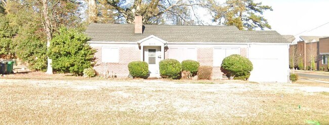 Foto del edificio - 6015 Monroe Rd