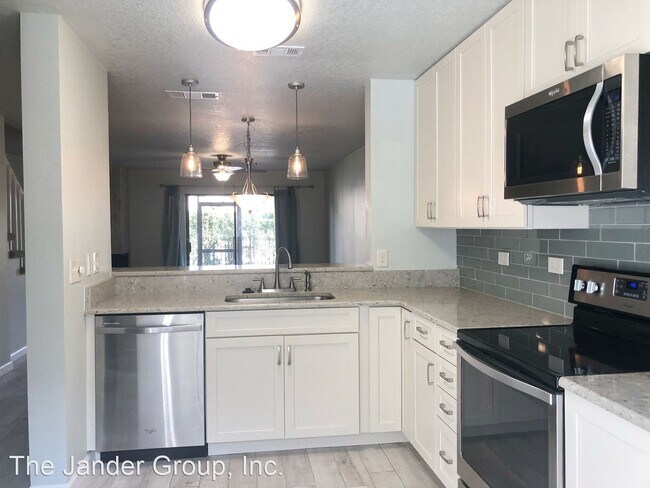 Foto del edificio - 236 Sandlewood Trail