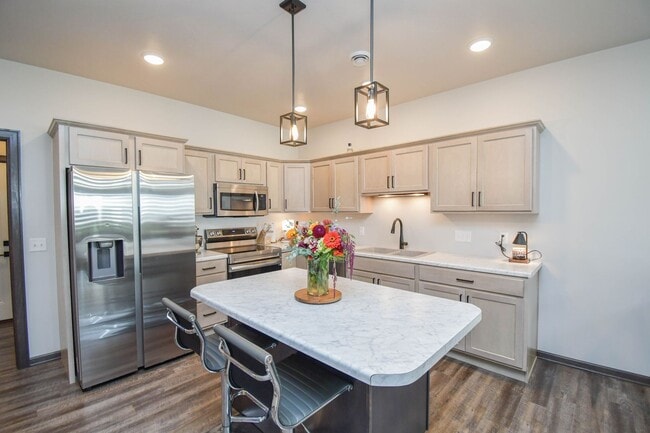 Building Photo - 9064 W Ark Pl