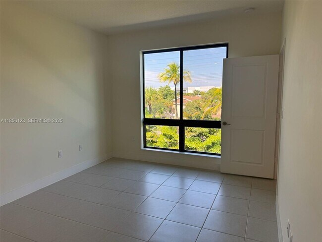 Building Photo - 8001 NW 41st St