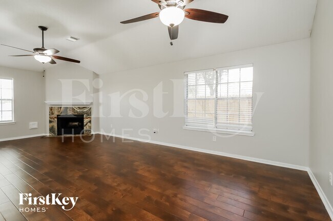 Foto del edificio - 2210 Dublin Dr