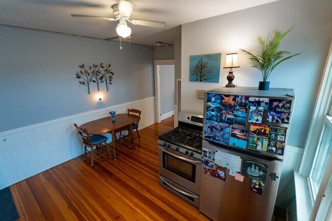 Foto del edificio - 412 Taunton Ave