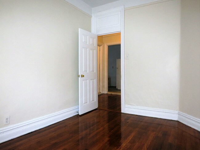 Foto del edificio - 4640 Broadway