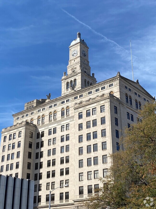 Davenport Bank Apartments