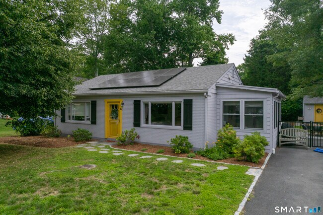 Building Photo - 24 Hamilton Dr