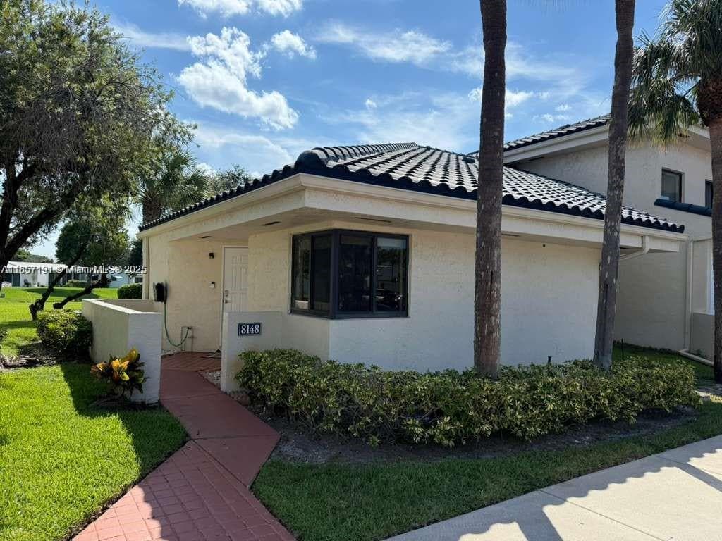 Foto principal - 8148 NW 17th Ct