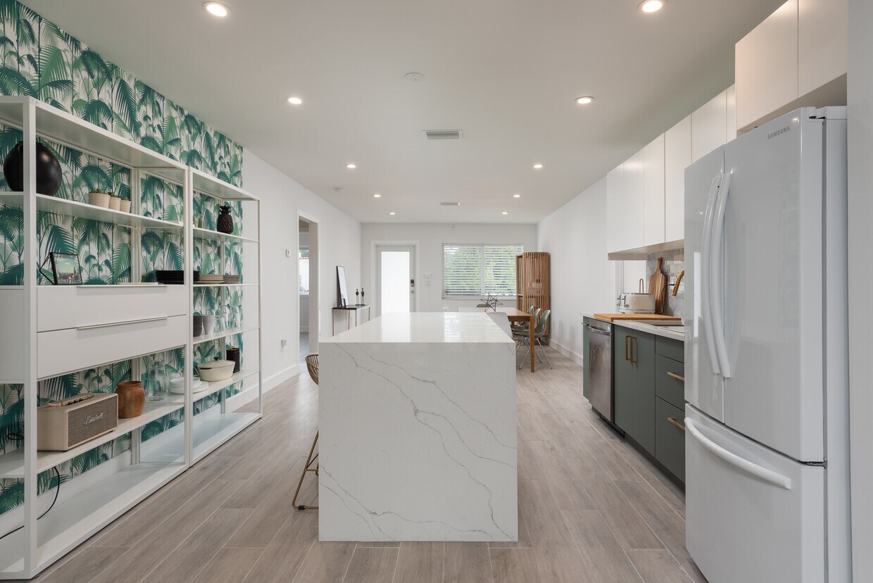 Photo - 561 NW 50th St (Miami, FL)