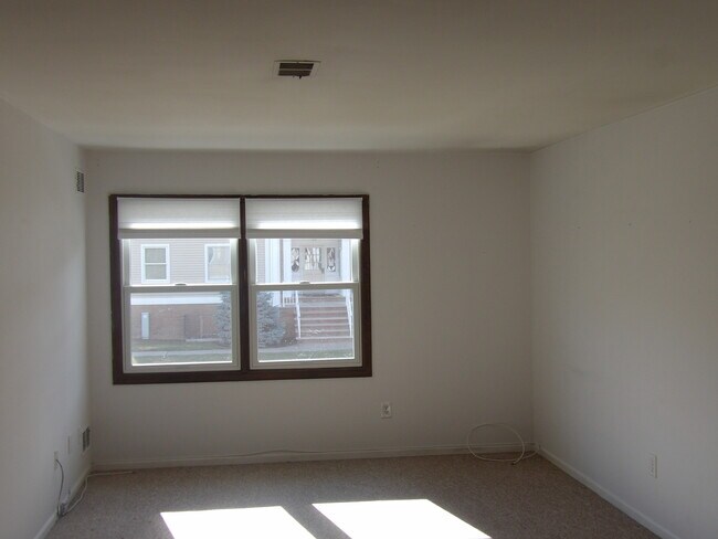 Liv Rm, getting new paint/flooring - 105 Newark Pompton Tpke
