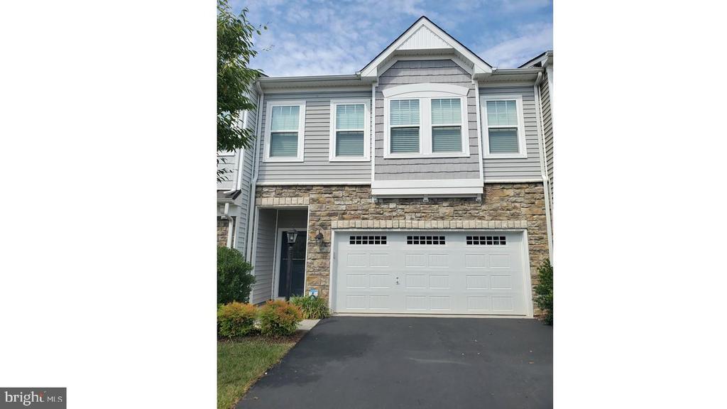 Foto principal - 23605 Rose Leigh Terrace