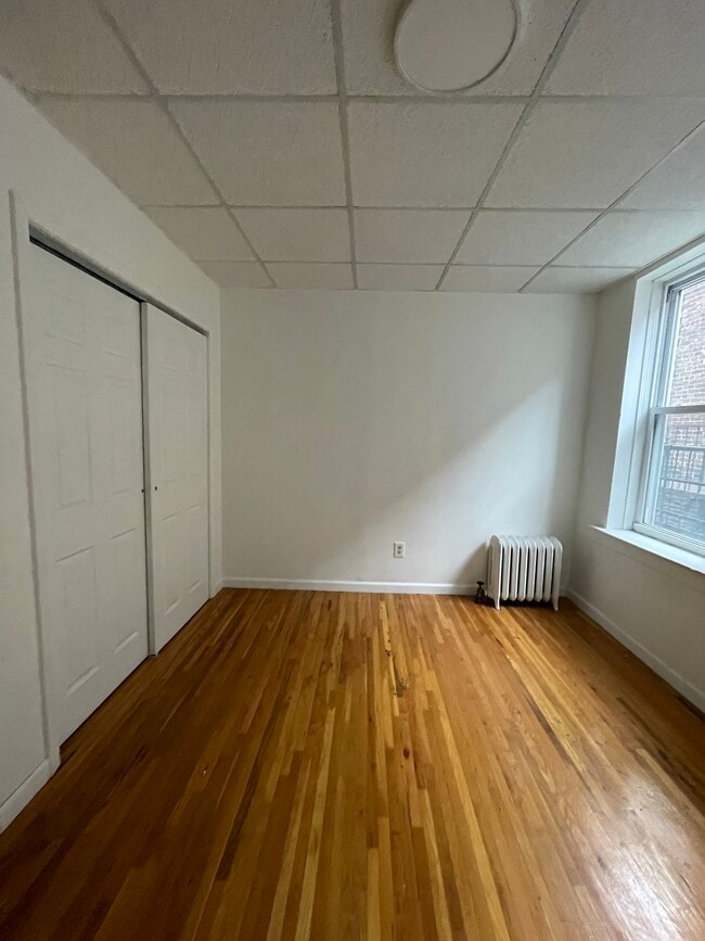Building Photo - 179 W 48th St