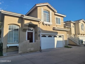 Building Photo - 1690 Tanglebush Ln