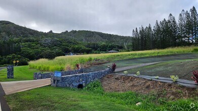 Building Photo - 47 Maika St