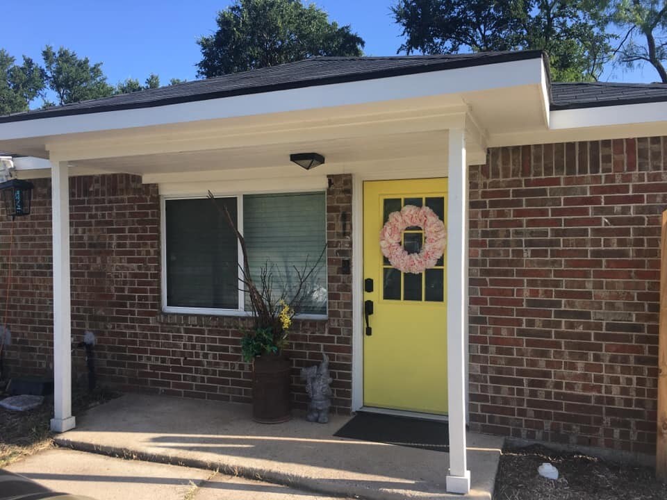 Beautiful updated duplex 3 minutes from Lake Arlington - 5923 Whittlesey Rd