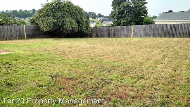 Foto del edificio - 3 br, 2 bath House - 306 Lee Road 2138