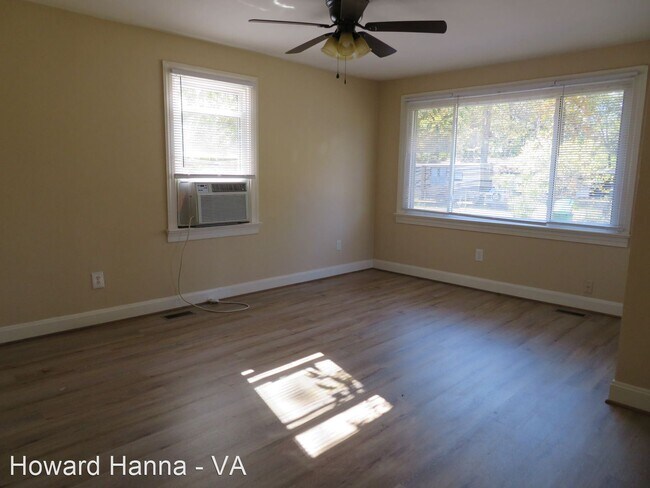 Building Photo - 3 br, 1 bath House - 6389 Centerville Road