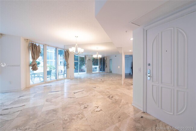 Building Photo - 3370 Hidden Bay Dr