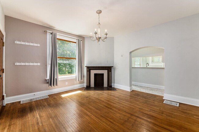 Foto del edificio - 919 Hunter Ave