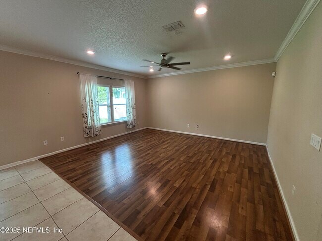 Building Photo - 15867 Stedman Lake Dr