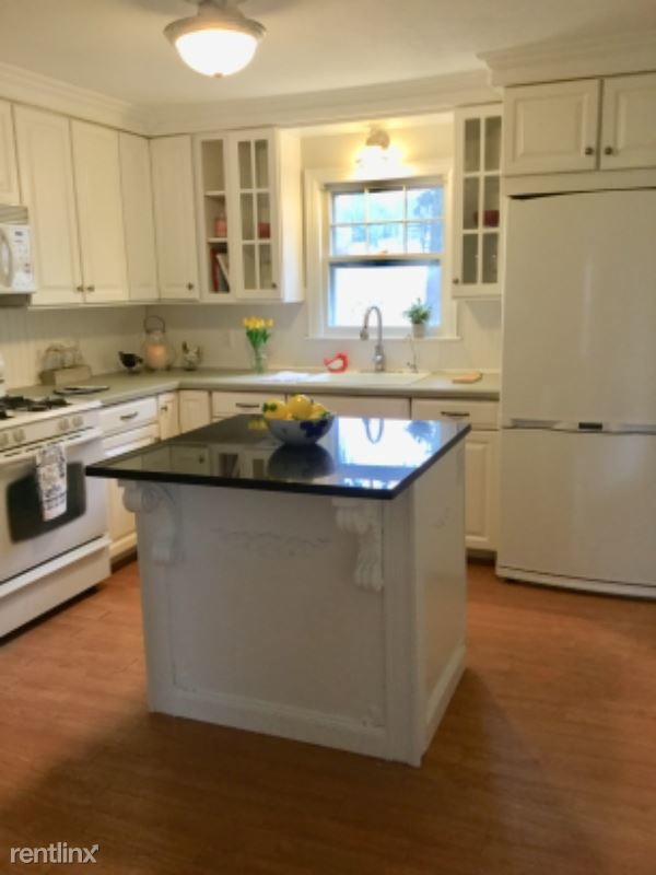 Foto del edificio - 2 br, 1.5 bath House - 809 S Main St