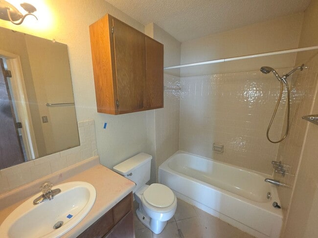 Foto del edificio - 1909 Cypress Pl