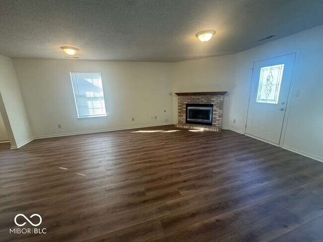 Foto del edificio - 1224 Edgewater Dr