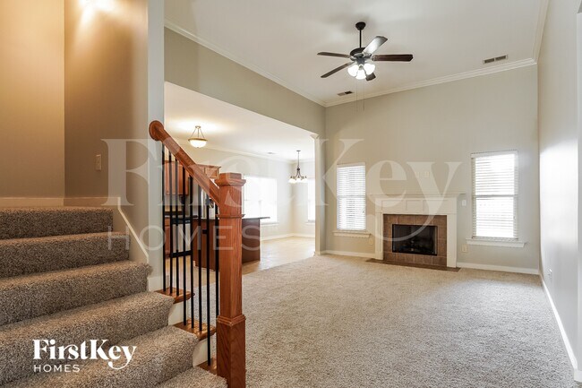 Foto del edificio - 604 Round Rd