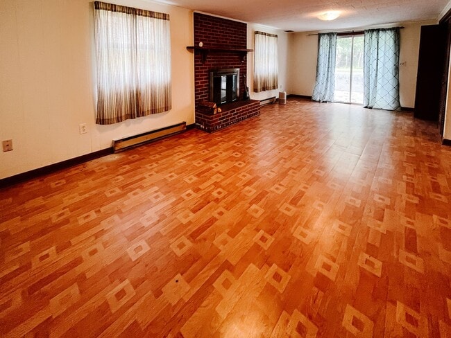 Photo - 3 Bedroom, 2.5 Bath House in Hethwood w/ P...