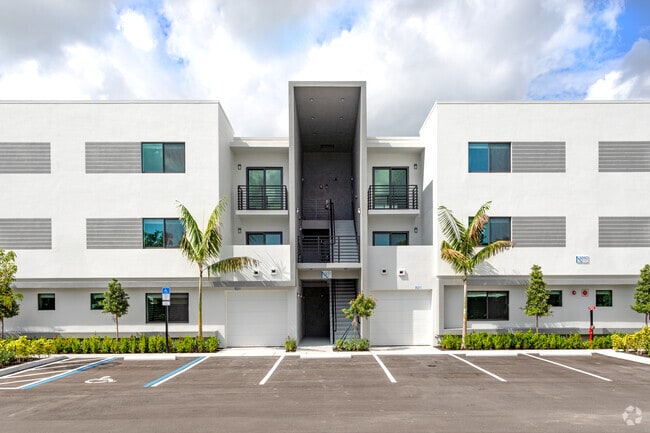 Building Photo - Terra Palm