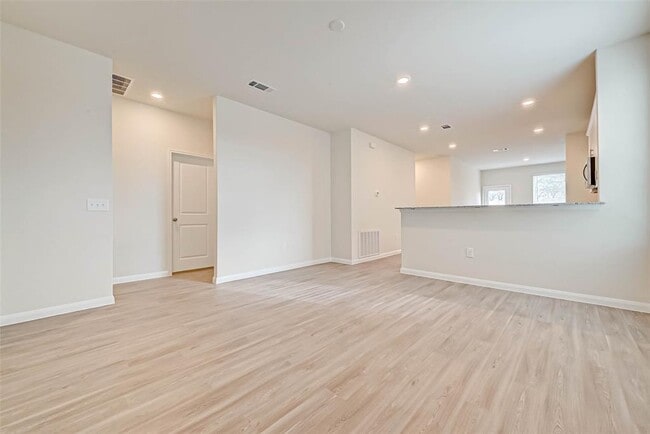 Building Photo - 16131 Kingfield Haven Dr