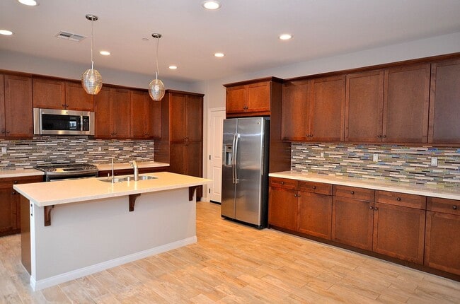 Building Photo - 1005 Sea Glass Wy