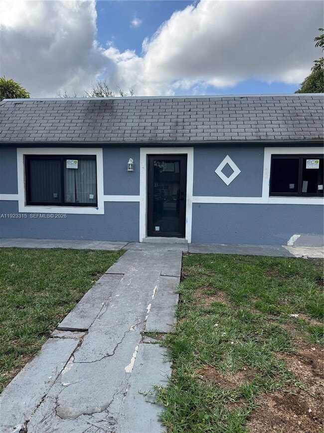 Building Photo - 1633 NW 8th Ave